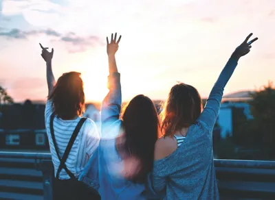 Laugh Your Way Through Life: Hilarious Quotes that Will Brighten Your Day!